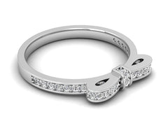 Минималистичный изящный ремешок для кольца с бриллиантом и галстуком-бабочкой