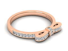 Минималистичный изящный ремешок для кольца с бриллиантом и галстуком-бабочкой