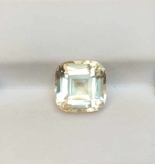4,7 карата, натуральный цитрин высшего качества — 10 x 10 мм