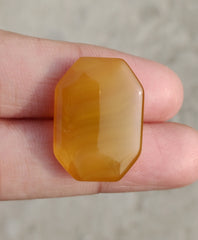 Natural Carnelian Gemstone- Yellow Aqeeq- 21.9ct 18x25mm