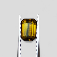 Редкий эпидот 4,5 карата — кристалл эпидота — 8x11 мм