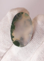 Кабошон из зеленого мохового агата 11,6 карата — 23 x 15 мм