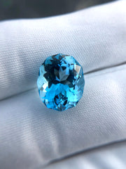 Драгоценный камень голубой топаз фантазийной огранки — 13,6 карата