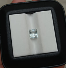 Натуральный аквамарин 1,75 карата зеленого оттенка — мартовский камень — 9x8x6 мм