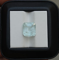 Аквамарин 9 карат — кристалл аквамарина квадратной огранки — мартовский камень — 13x11,8x9,8 мм