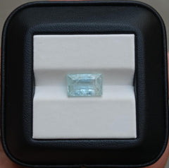 Натуральный драгоценный камень аквамарин 3,75 карата — Мартовский камень — 12x7x5 мм