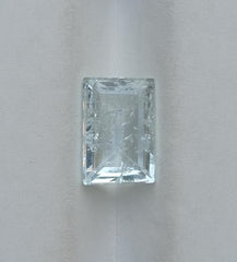 Натуральный кристалл аквамарина 2,7 карата прямоугольной огранки — Камень марта — 10,5x7x4 мм