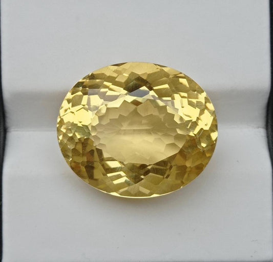20.1ct Transparent Oval Faceted Citrine For Sale - November Birthstone - 19x16.5x11mm