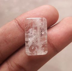 Дур э Наджаф 21,5 карата — полупрозрачная жемчужина Наджафа — камень апреля — горный хрусталь, кварц — 23x14 мм