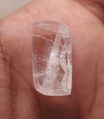 Дур э Наджаф 13,7 карата — полупрозрачная жемчужина Наджафа — камень апреля — горный хрусталь, кварц — 20x11 мм