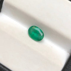 Продается Изумруд 0,95 карата - Будх Ратна - Замурд - Камень Пачу, Камень Маркат Мани - 8x6x3,5 мм