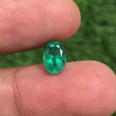 Продается Изумруд 0,95 карата - Будх Ратна - Замурд - Камень Пачу, Камень Маркат Мани - 8x6x3,5 мм