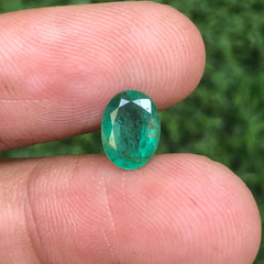 1.60ct Emerald for sale - Budh Ratna - Zamurd - Pachu Stone, Markat Mani Stone - 10x8mm