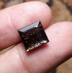 Эпидот 5,7 карата - Кристалл Эпидота - Эпидот - Забарьяд - 10x9,5 мм