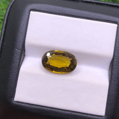 Редкий драгоценный камень эпидот 5,5 карата — 9x14 мм