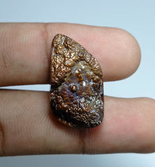 Натуральный огненный агат 28,4 карата — размеры 26x15x9 мм