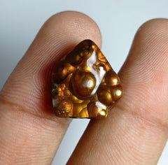 Мексиканский пузырьковый огненный агат 12,5 карата — размеры 18x16x6 мм