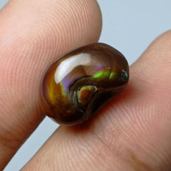 Уникальный радужный мексиканский огненный агат 10 карат — размеры 14x10x8 мм