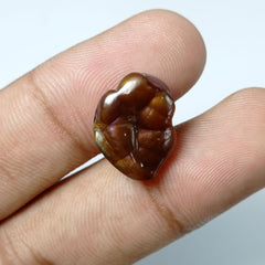 Резной фиолетовый огненный агат 10,5 карата - размеры 17x13x5 мм