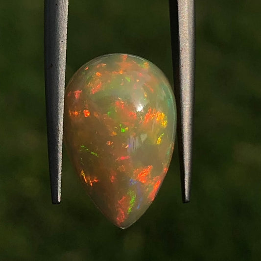 Опал высшего качества 4,3 карата на продажу – Опал медового цвета в форме груши – Камень октября –