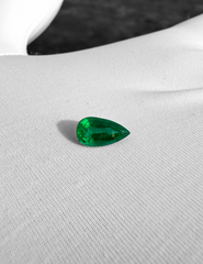 0.88ct - Natural Emerald - Budh Ratna - Zamurd - Pachu Stone, Markat Mani Stone - 9.5x5.2x4.1mm