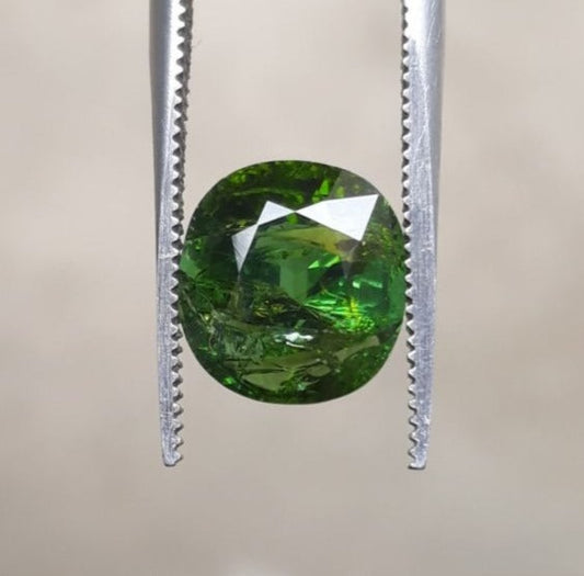 Натуральный драгоценный камень турмалин верделит 4,65 карата — ограненный турмалин — турмалин, родившийся в октябре — 10x9x7 мм