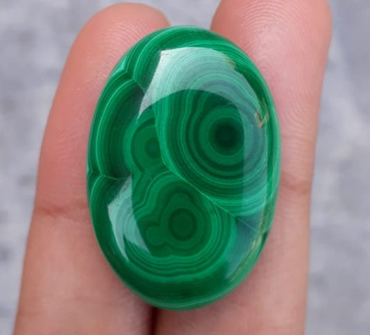 Кристалл малахита 43 карата - Малахит Кабошон - Малахитовый камень трансформации - 30x21 мм