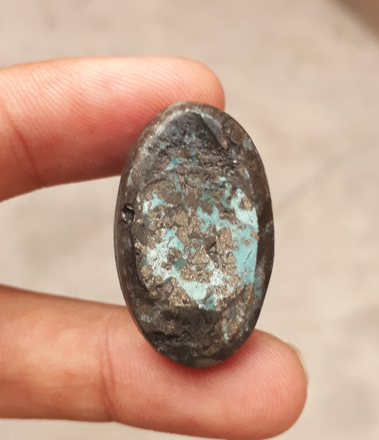 Натуральная бирюза с пиритом - зелёная бирюза с матричным узором - Шаджри Фероза - 81,60 карата