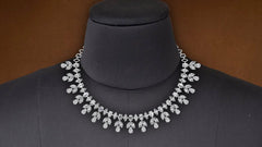 Элегантное бриллиантовое колье