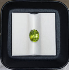Драгоценный камень перидот 2,80 карата - оливин - хризолит - камень августа - 9,9x8x5 мм