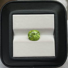 3.60ct Peridot Gemstone- Olivine - Chrysolite Gem - August Birthstone - 10x9x6mm