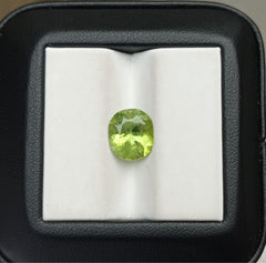3.60ct Peridot Gemstone- Olivine - Chrysolite Gem - August Birthstone - 10x9x6mm