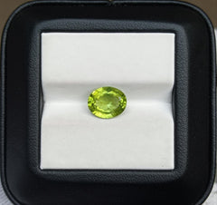 3.25ct-Peridot Gemstone- Olivine - Chrysolite Gem - August Birthstone - 10x8x5mm