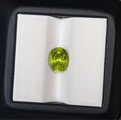 2.9ct Peridot Gemstone- Olivine - Chrysolite Gem - August Birthstone - 12x9mm