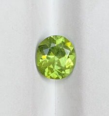 2.5ct Peridot Gemstone- Olivine - Chrysolite Gem - August Birthstone - 9x8x5mm