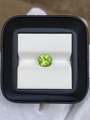 2.5ct Peridot Gemstone- Olivine - Chrysolite Gem - August Birthstone - 9x8x5mm