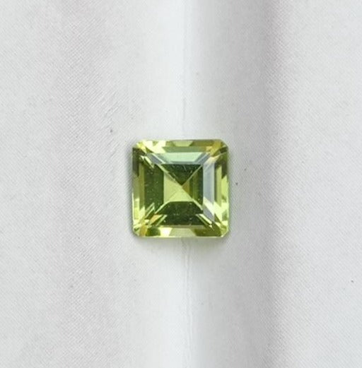0.80ct Peridot Gemstone- Olivine - Chrysolite Gem - August Birthstone - 5x5x3.7mm