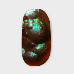 Редкий агат Де Фейго — редкий фиолетово-зелёный огненный агат овальной формы