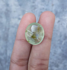 Пренит Кабошон 13,7 карата - пренит, также называемый виноградным нефритом, зеленый лунный камень - 18x16 мм