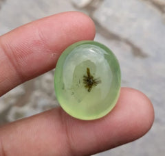 Кабошон из пренита 44,4 карата - пренит - также называемый виноградным нефритом, зеленый лунный камень - 23x12 мм