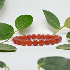 Стильный эластичный браслет из красного сердолика