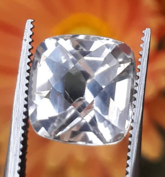 5.6ct Topaz - Whie Topaz Faceted Gemstone - Novemeber Birthstone - White Pukhraj - 9.5mm