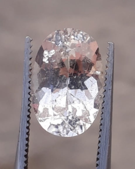 Топаз 4,7 карата — белый топаз, ограненный драгоценный камень — камень, родившийся в ноябре — белый пухрадж — 13x9 мм