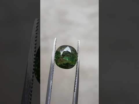 Натуральный драгоценный камень турмалин верделит 4,65 карата — ограненный турмалин — турмалин, родившийся в октябре — 10x9x7 мм