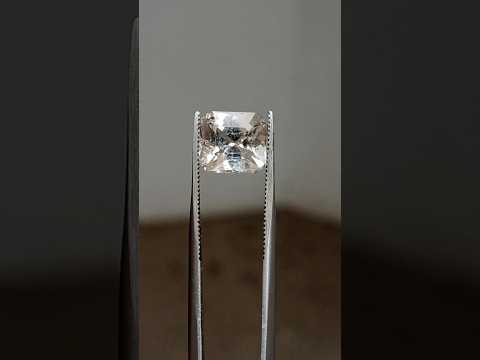 Топаз 4,5 карата — ограненный драгоценный камень белый топаз — камень, родившийся в ноябре — белый пухрадж — 9,7x8,5 мм