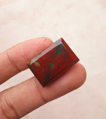 31.6ct Natural High Quality Blood Stone - Heliotrope - Dimension -24.6mm X 17.3mm