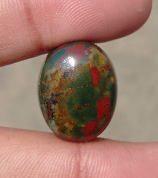 36.5ct Imperial Quality Blood Stone - Heliotrope - Hajr-ul-Dam -22x18mm