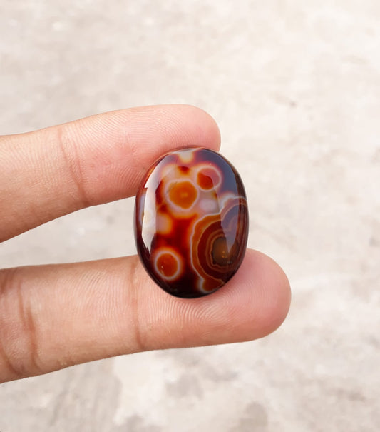 33.4ct Natural Eye Agate For Sale - Aqeeq - Dimension 27x21x7mm