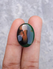 Зеленый халцедон — зеленый агат — настоящий акик — размер 15x20 мм.