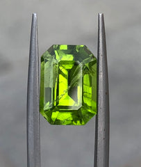 6.5ct Natural Peridot Gemstone- Olivine - Chrysolite Gem - August Birthstone -13x9mm